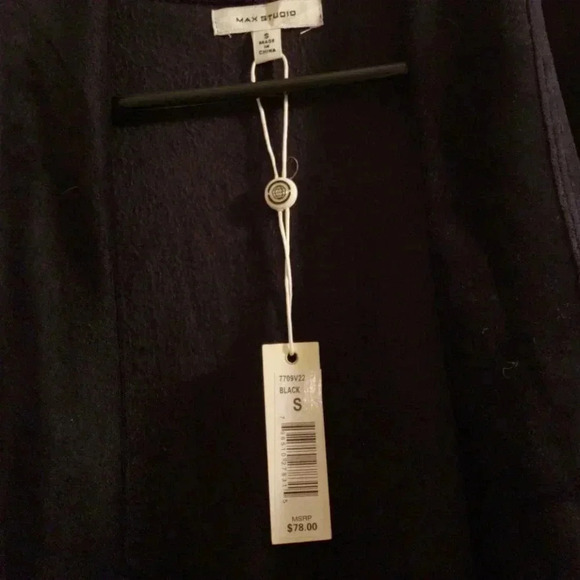Max studio dressy top - Picture 2 of 4